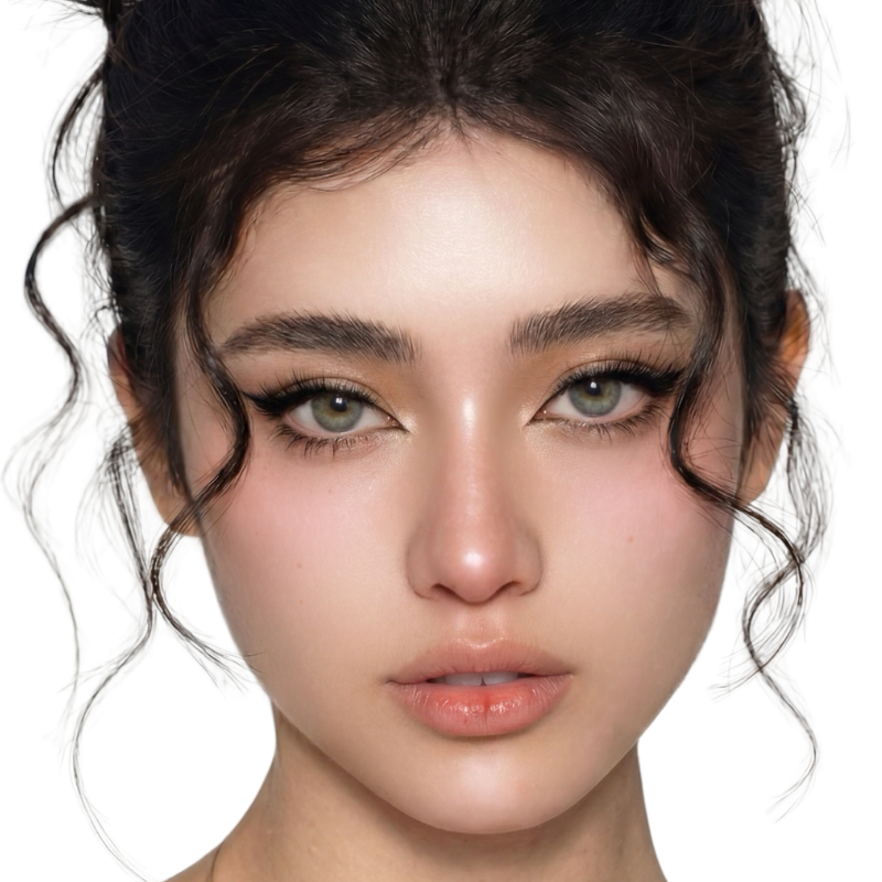 Close-up of a model after wear CoreLash Night 001 DIY wispy style self-adhesive lash